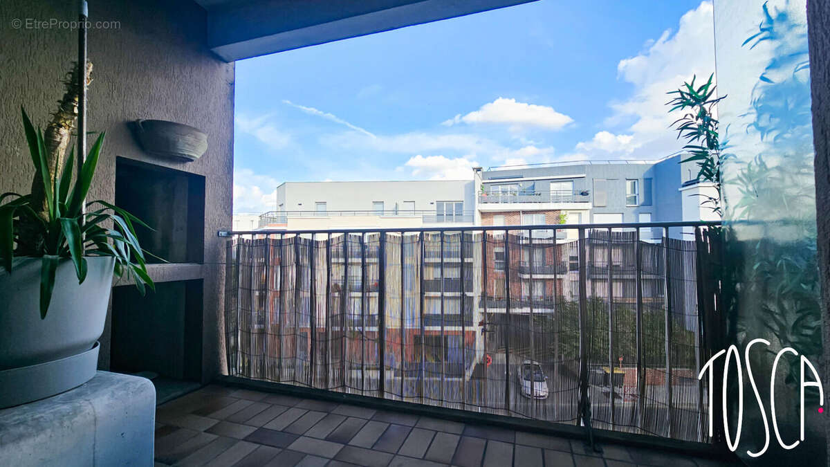 Appartement à FRESNES