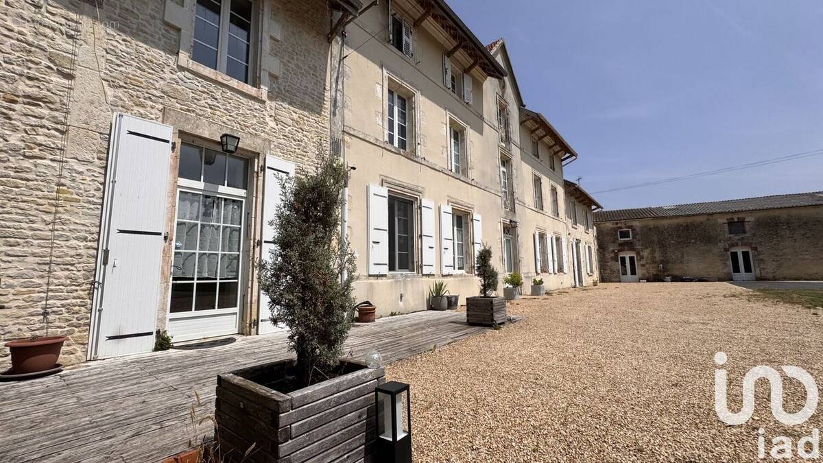 Photo 1 - Maison à ANAIS