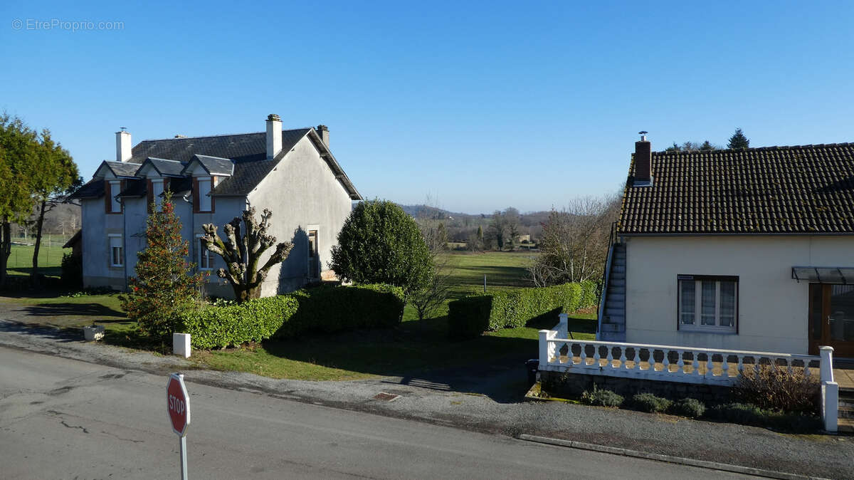 Maison à BUSSIERE-GALANT