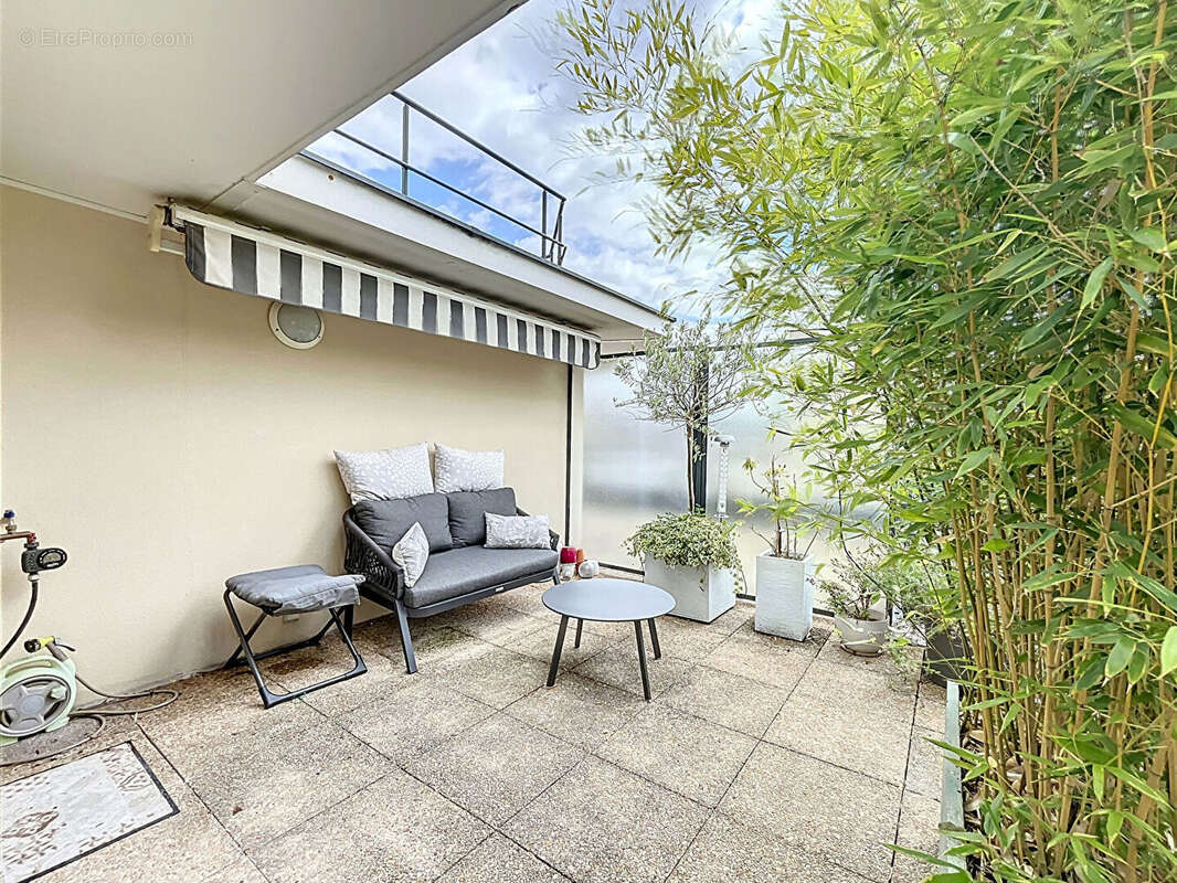 Appartement à SURESNES