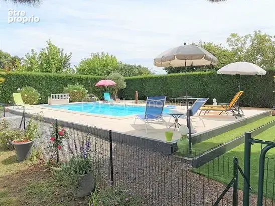 Magnifique propriete de 257 m2 avec 6 chambres, 4 sdb, piscine et un gite de 67 m2 avec 2 chambres !!! - photo 8