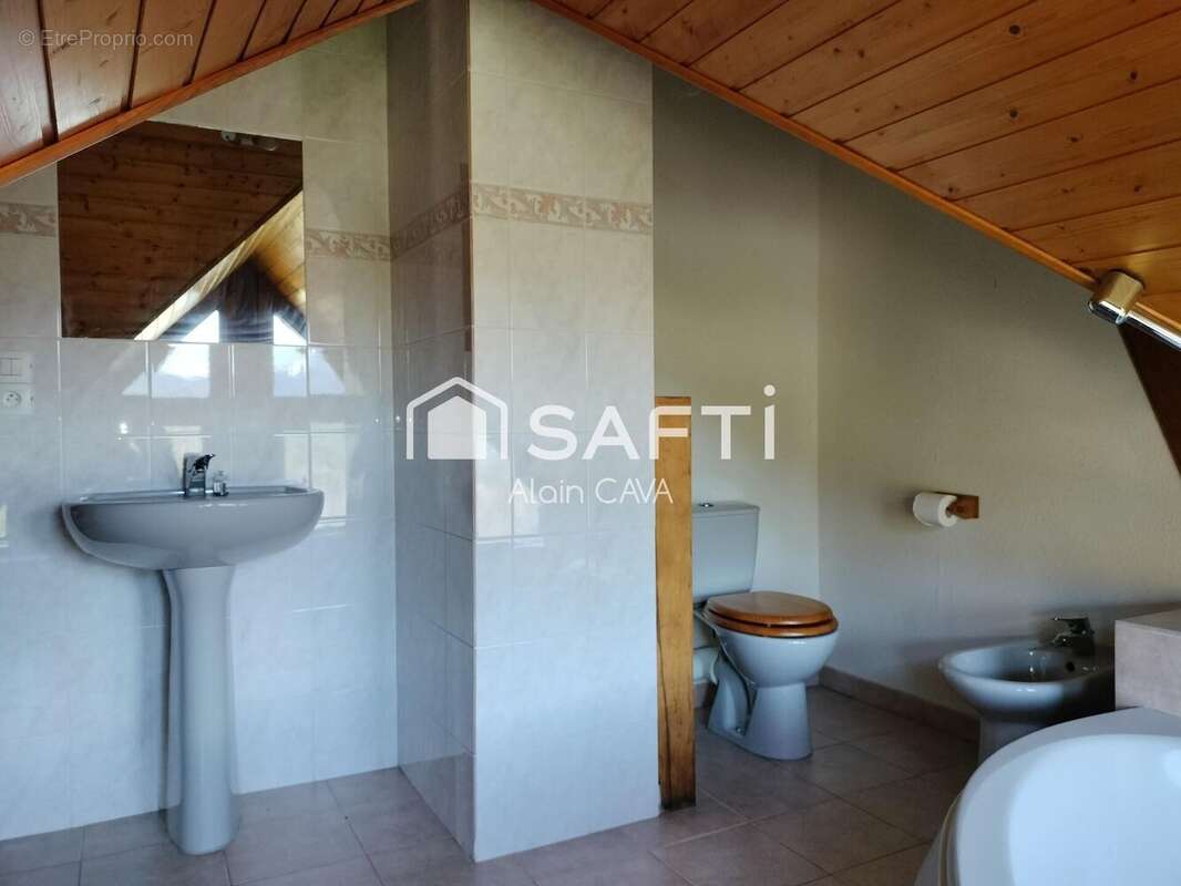 Maison 126 m² à Montclar  - photo 9