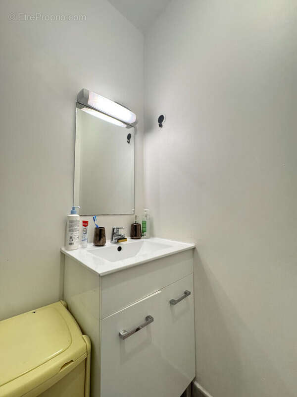 A VENDRE - Saint-Denis centre-ville - Appartement T2 avec jardin proche du Jardin de l'Etat - photo 12