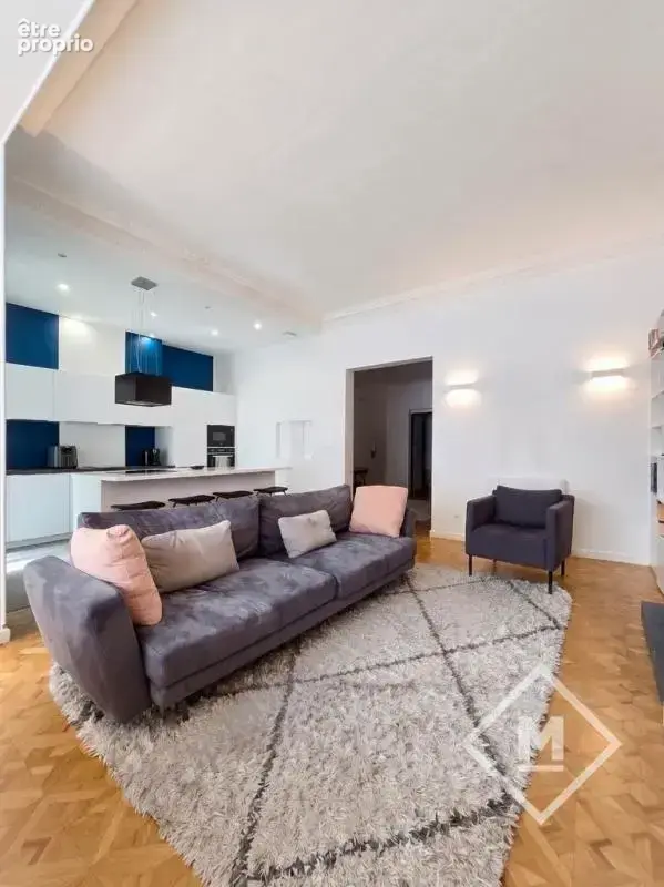 Superbe appartement T4 de 92m² avec climatisation, au 1er étage à Marseille 8ème - Carré d'Or - photo 5