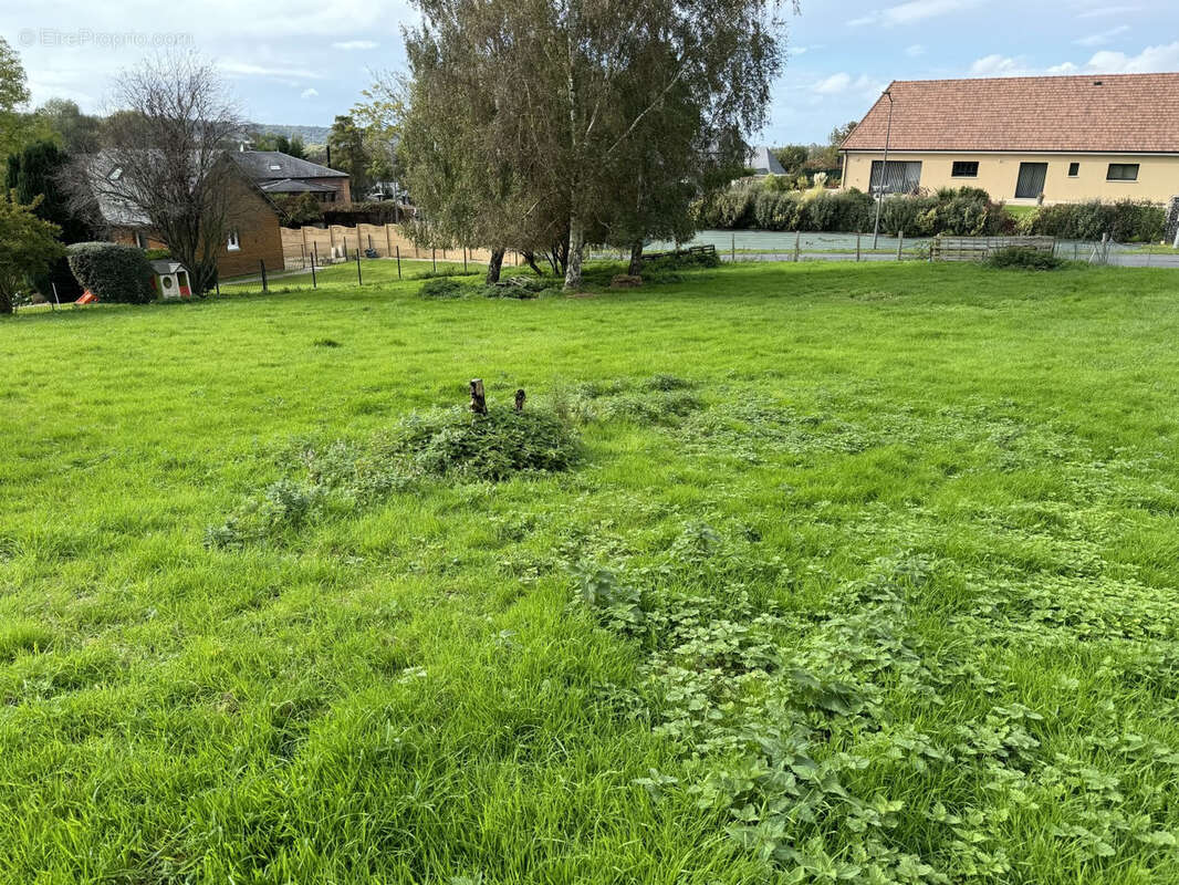 Terrain à FIQUEFLEUR-EQUAINVILLE