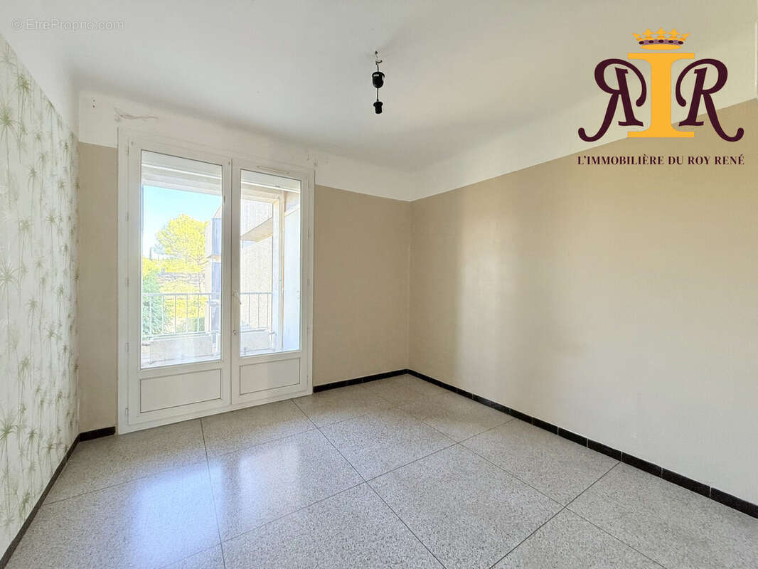 Appartement 59 m² à Pertuis  - photo 3