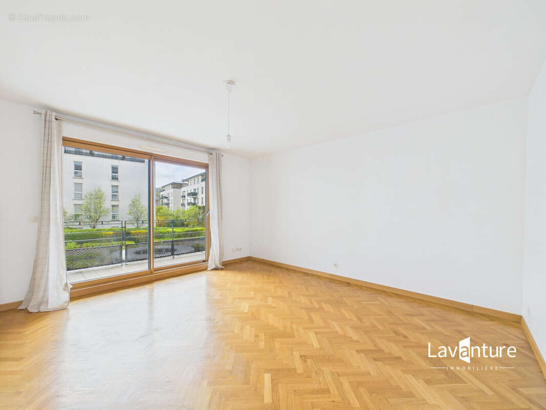 Appartement à SAINT-CYR-L'ECOLE