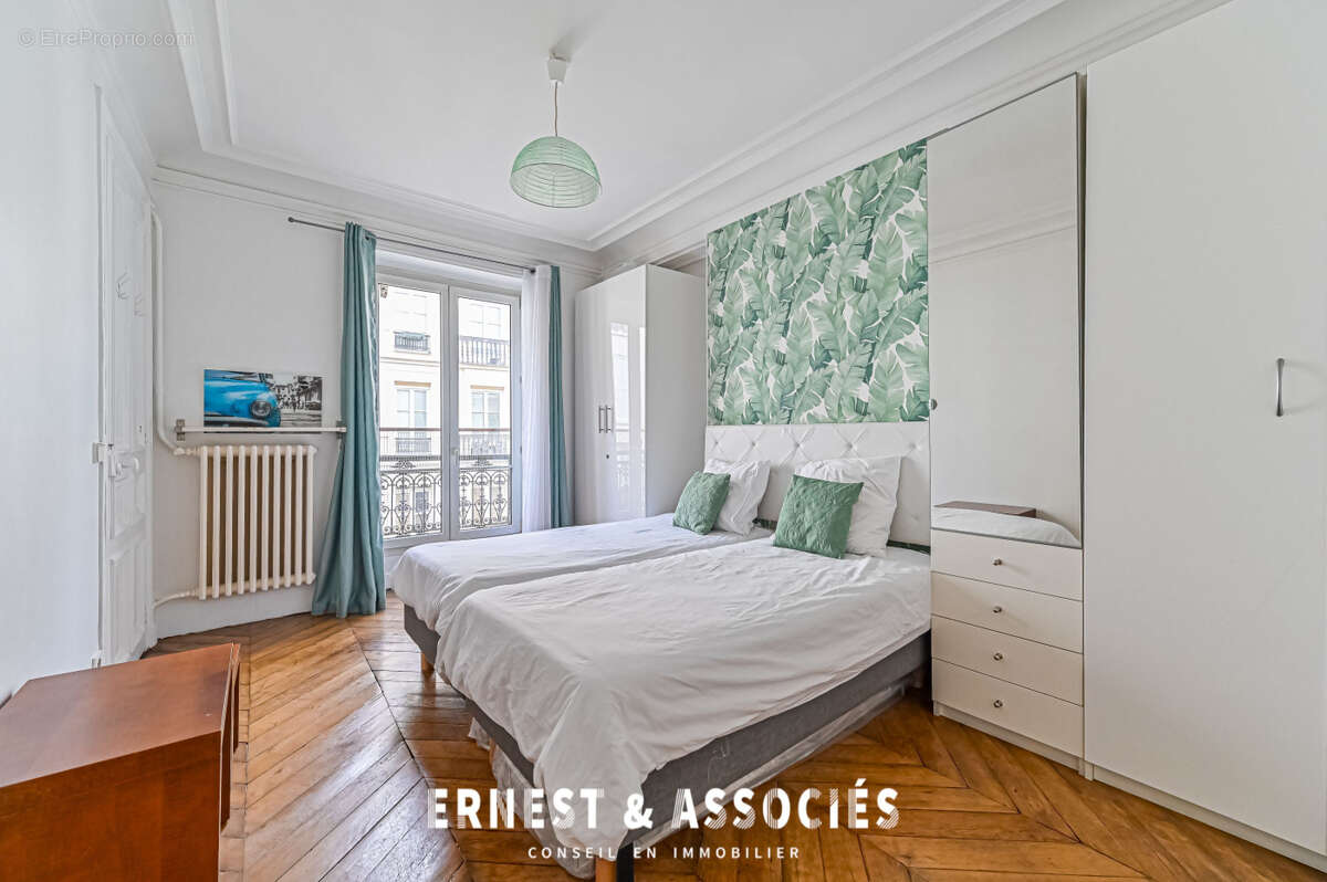 Appartement à PARIS-10E