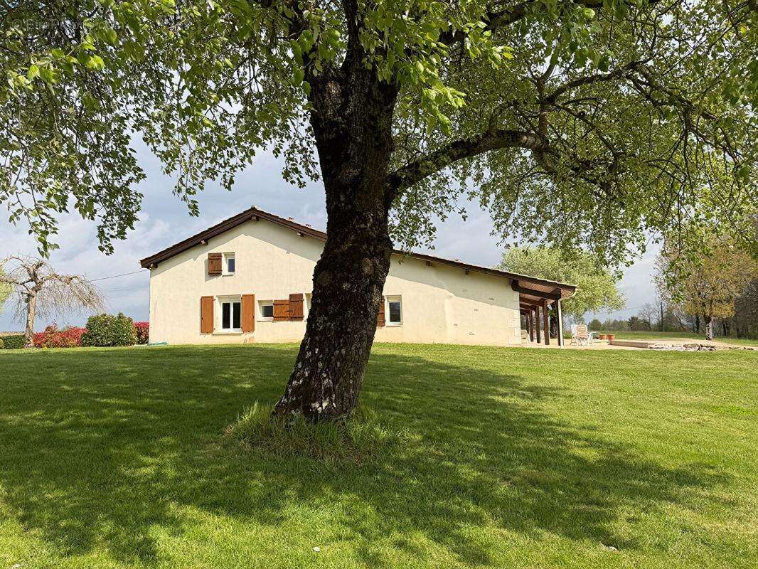 Maison à CANCON