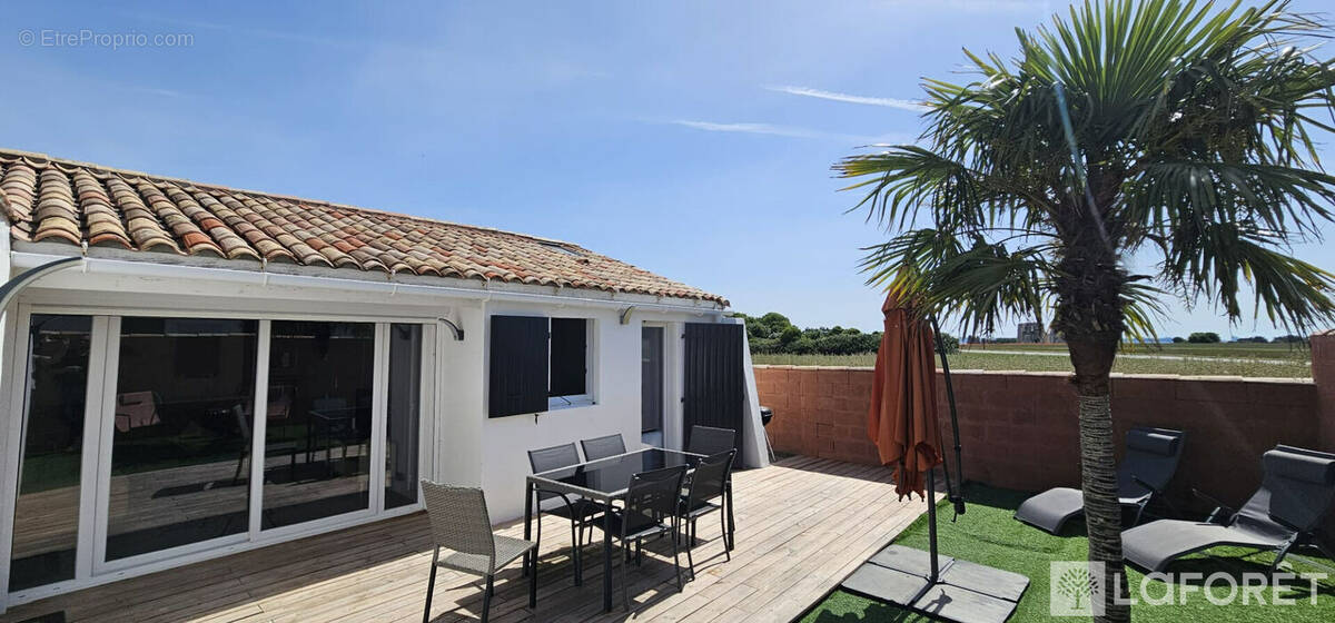 Maison à LA FLOTTE