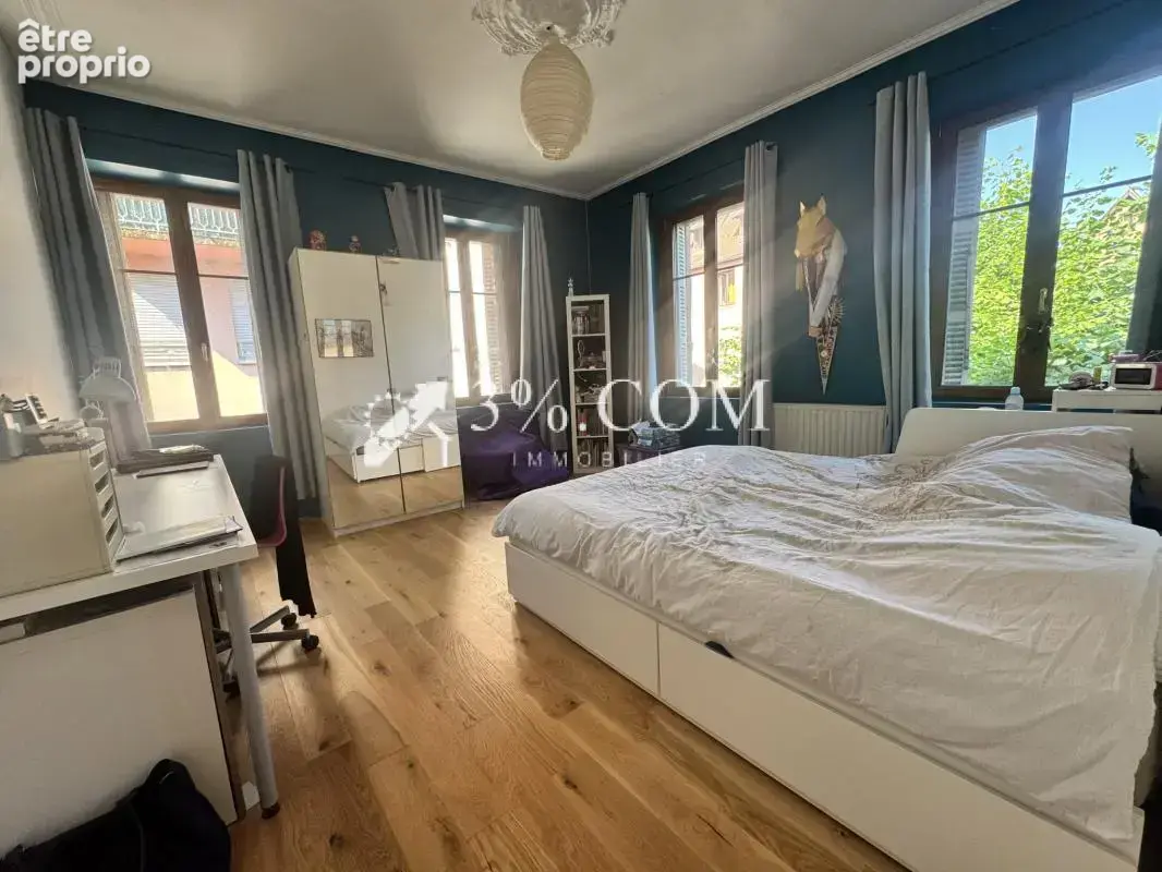 3%COM Belle maison de maître  dans l'hyper  centre de Savern - photo 10