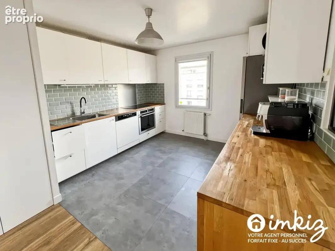 Duplex 99m² rénové, terrasse - climatisé - 2 boxes - photo 5