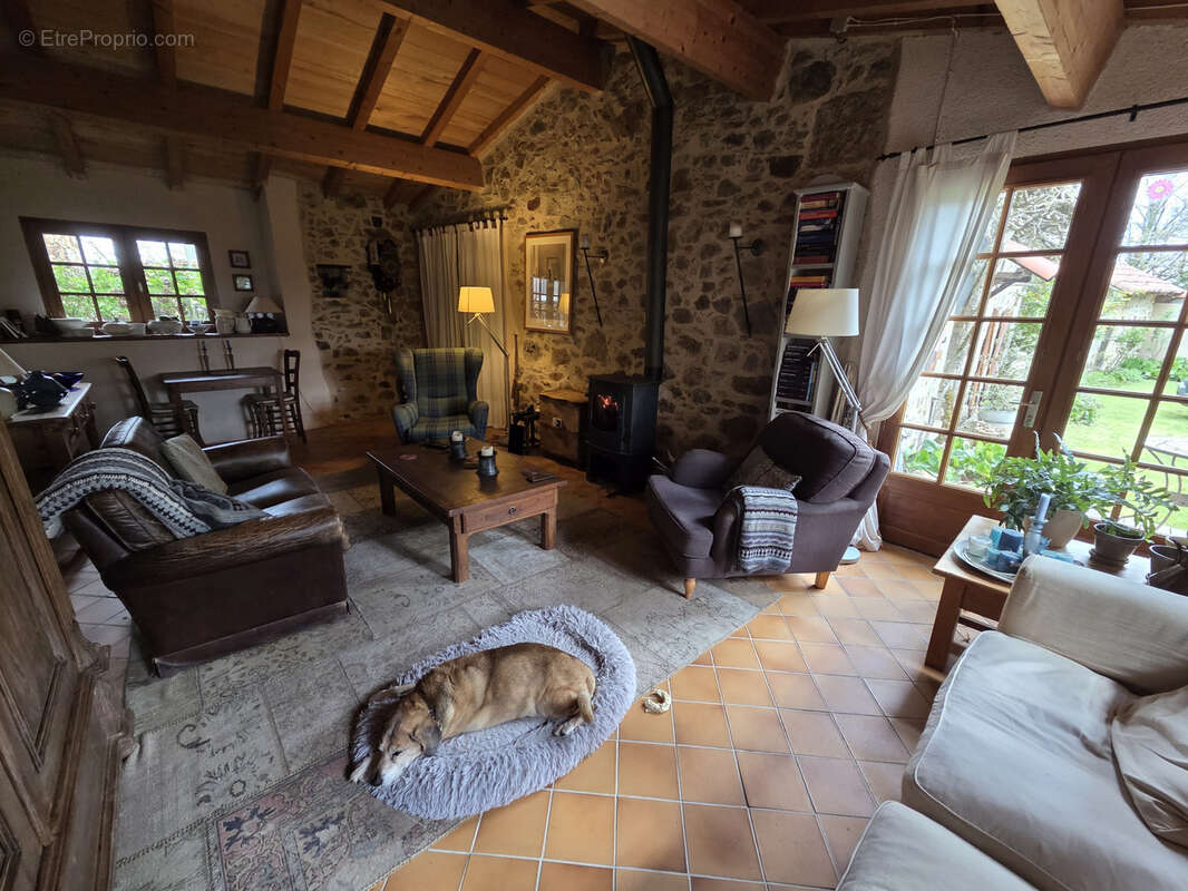 Maison à SAINT-PERDOUX