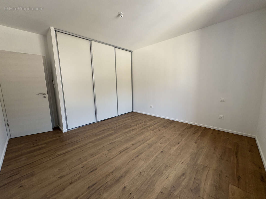 Appartement à LA CLUSE-ET-MIJOUX