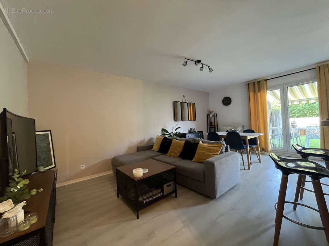 Appartement à GIERES