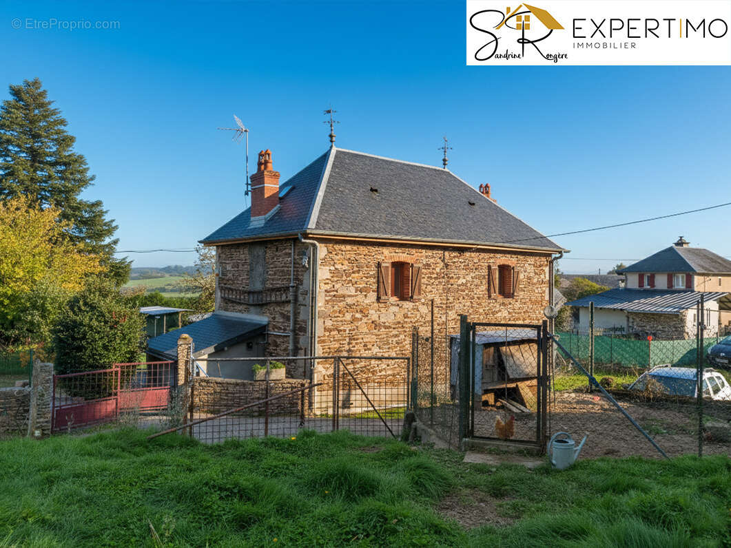 Maison à SAINTE-CHRISTINE