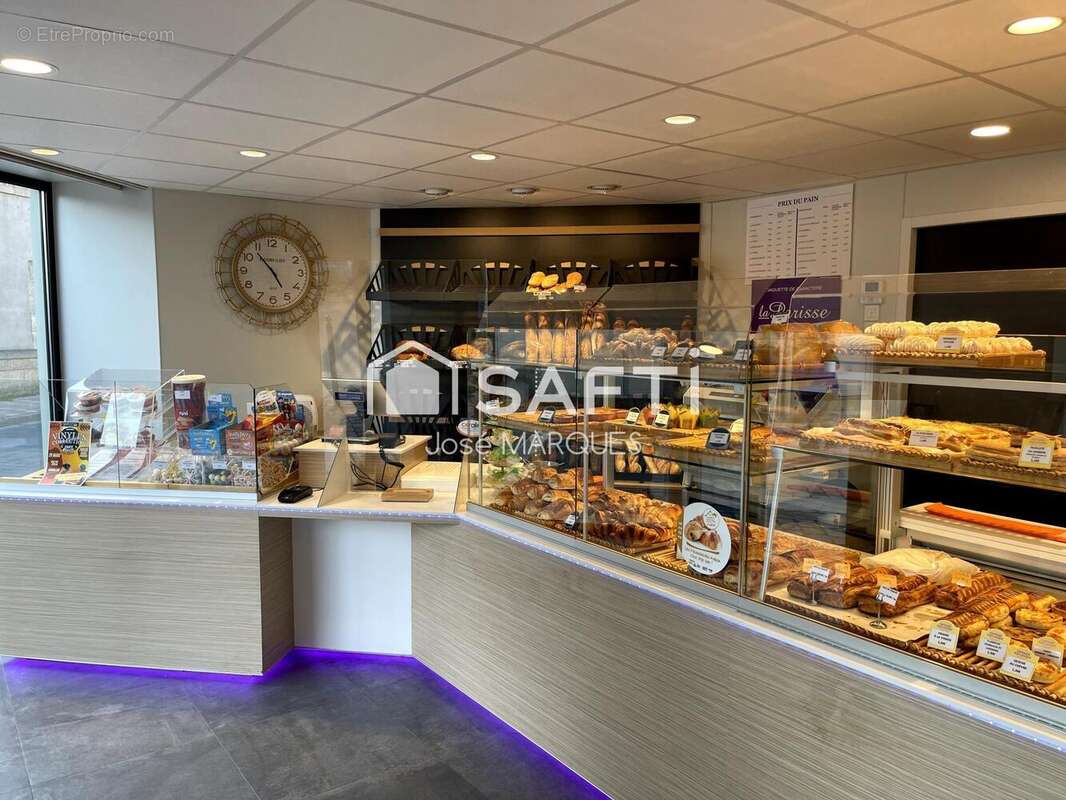 Photo 2 - Commerce à SANDILLON