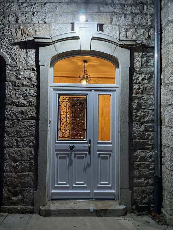 Maison à SAINT-DIDIER-SUR-CHALARONNE