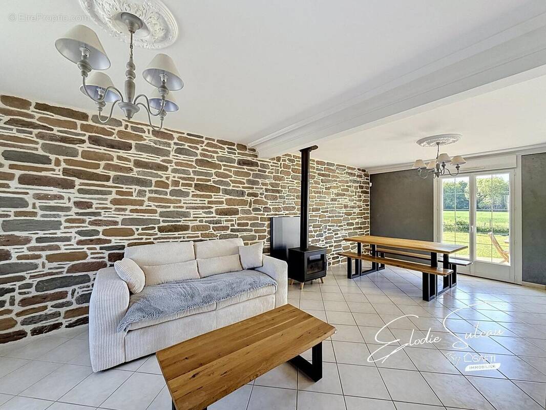 Photo 1 - Maison à LA MEMBROLLE-SUR-LONGUENEE
