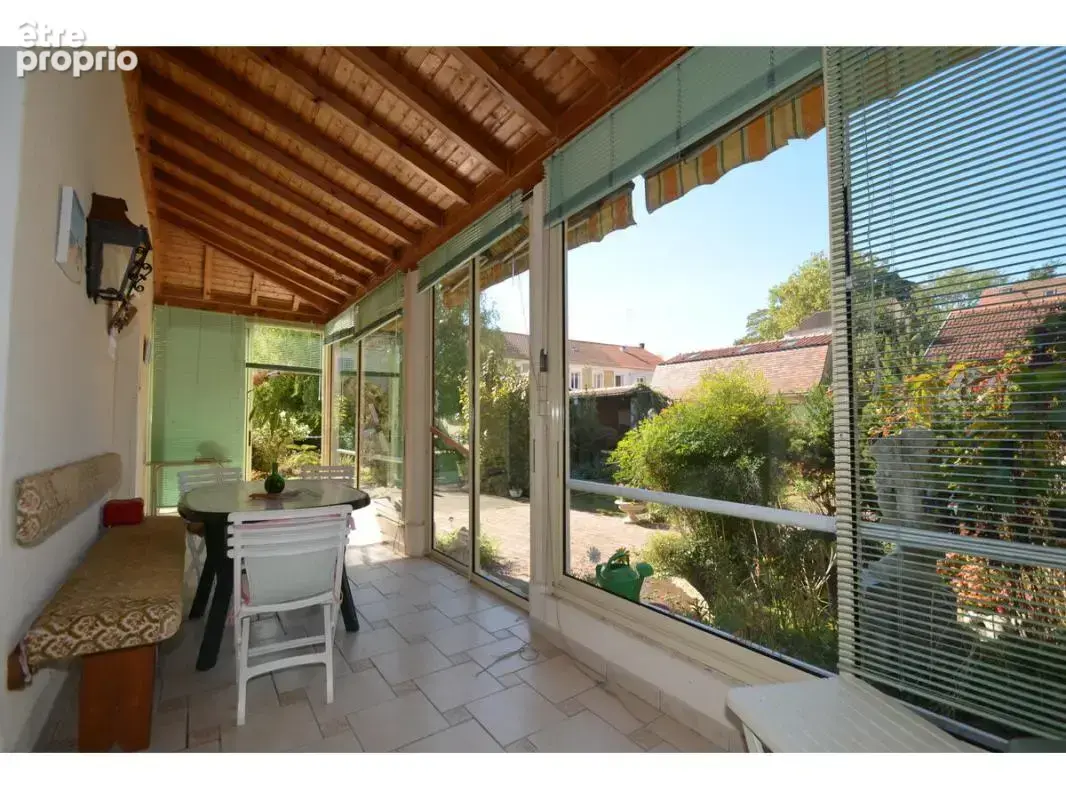 Maison 8 pièces 174 m² à vendre à Riberac (24600) - photo 3