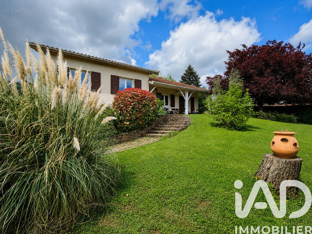 Photo 1 - Maison à SAINTE-FOY-L'ARGENTIERE