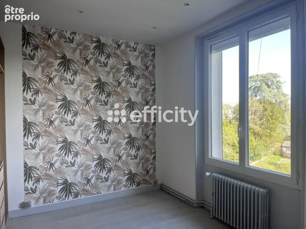 Maison 8 pièces 158 m² à vendre à Niort (79000) - photo 5