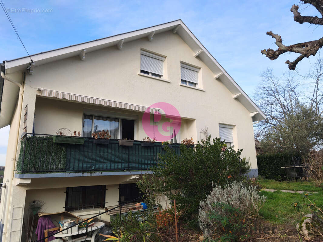 Maison à DECAZEVILLE