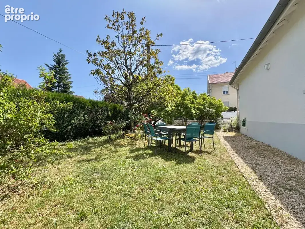 Maison rénovée 3 chambres – Garage, jardin, sous-sol, et combles aménageables - photo 16
