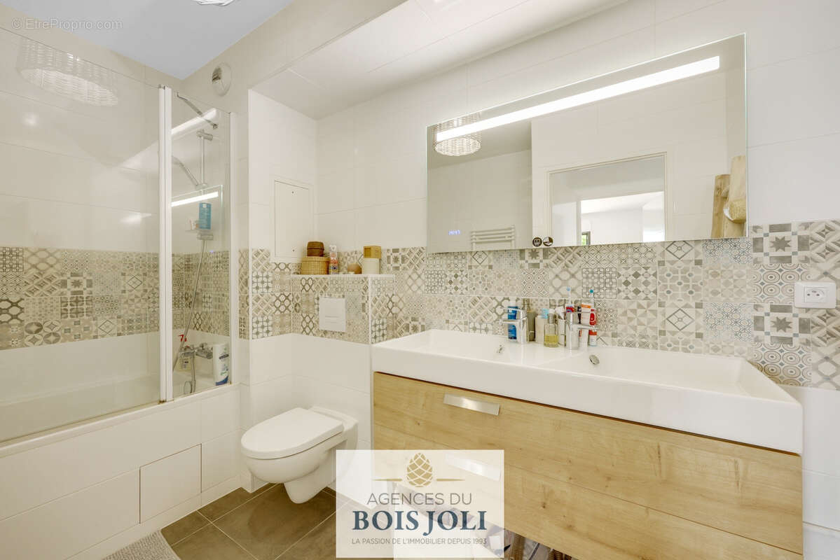 Appartement à ISSY-LES-MOULINEAUX