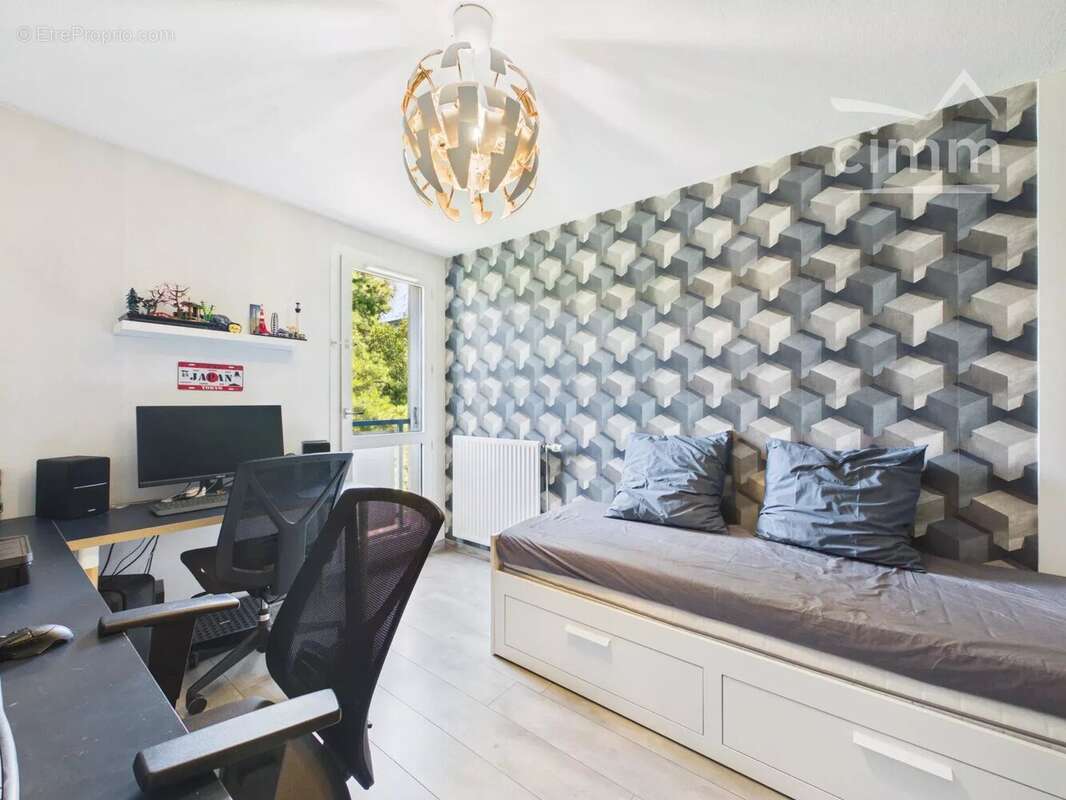 Appartement lumineux 4 pièces à Gières avec garage. - photo 11