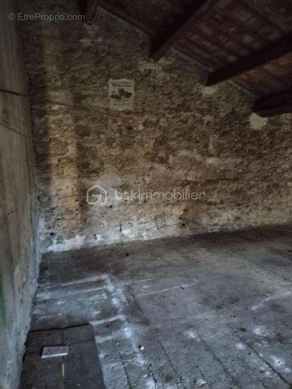 Maison à MALEMORT-DU-COMTAT