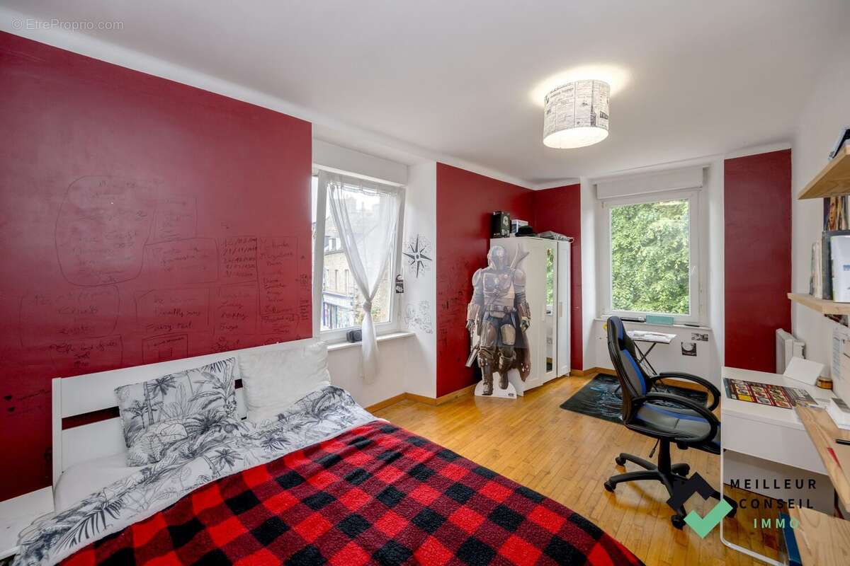 Appartement à QUINTIN