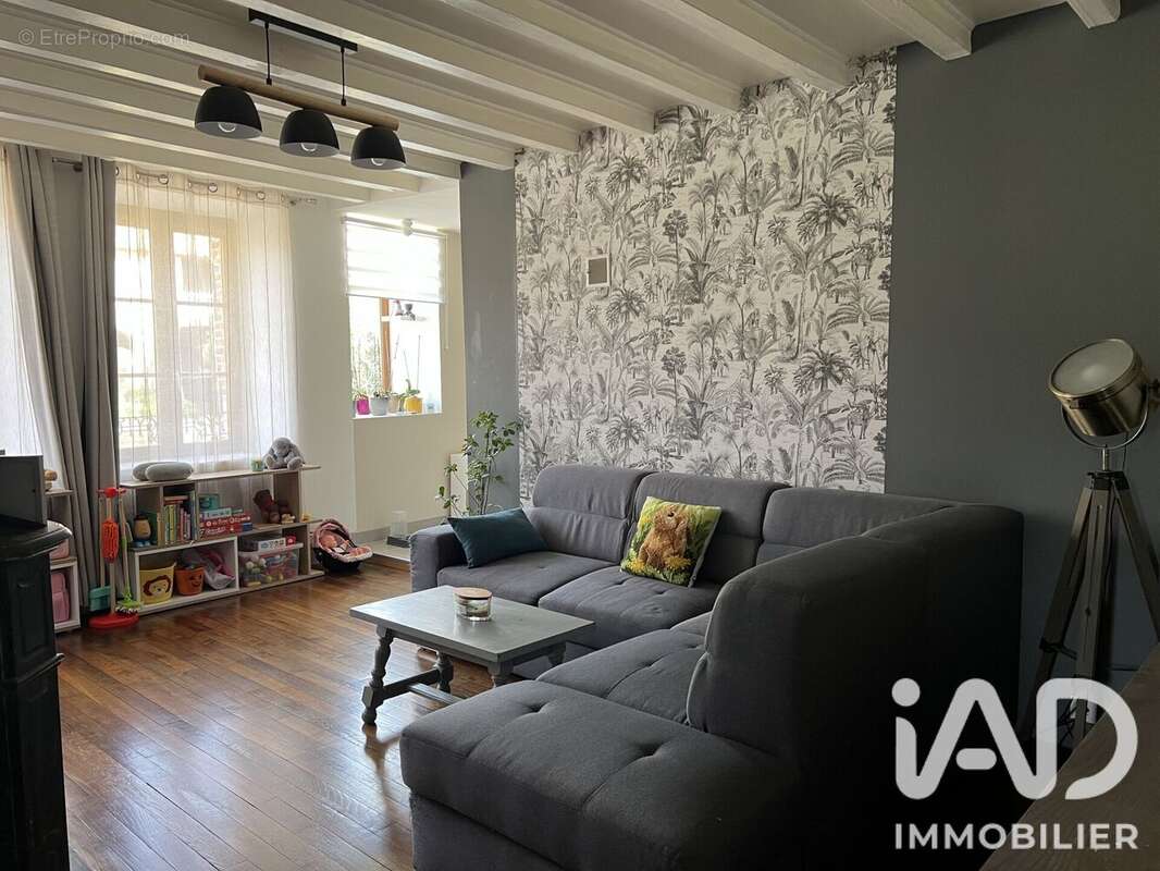 Maison 149 m² à Chatres  - photo 7