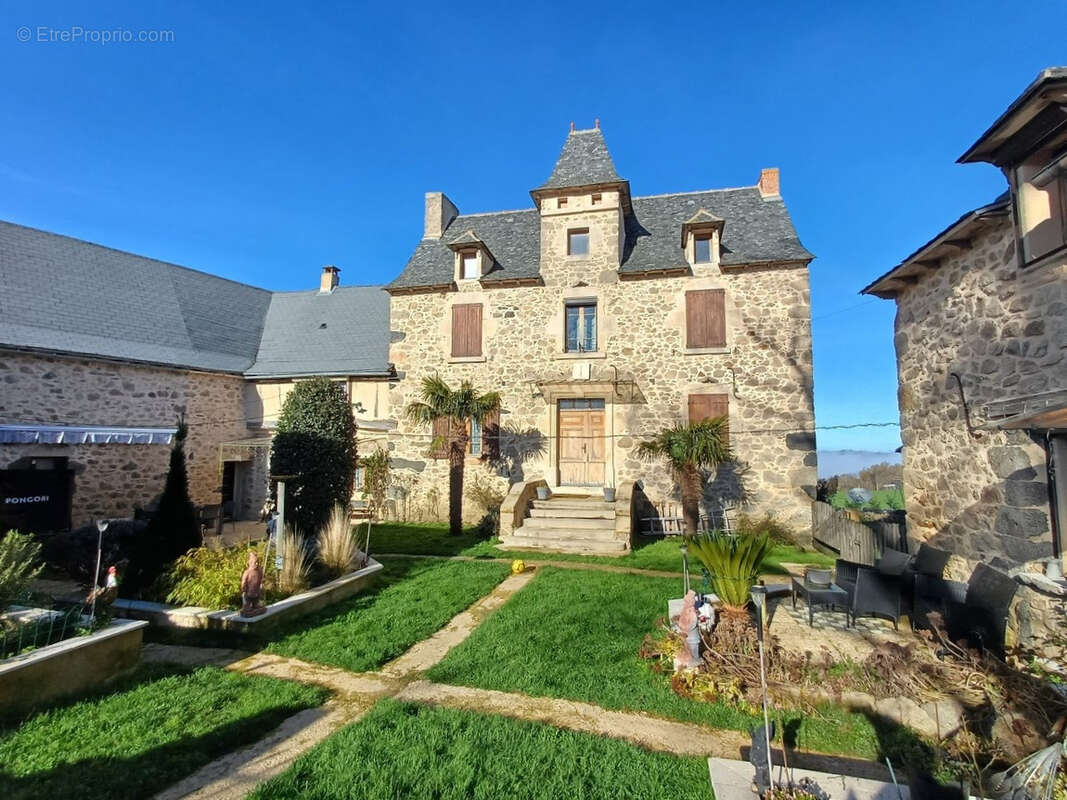Maison à MALEVILLE