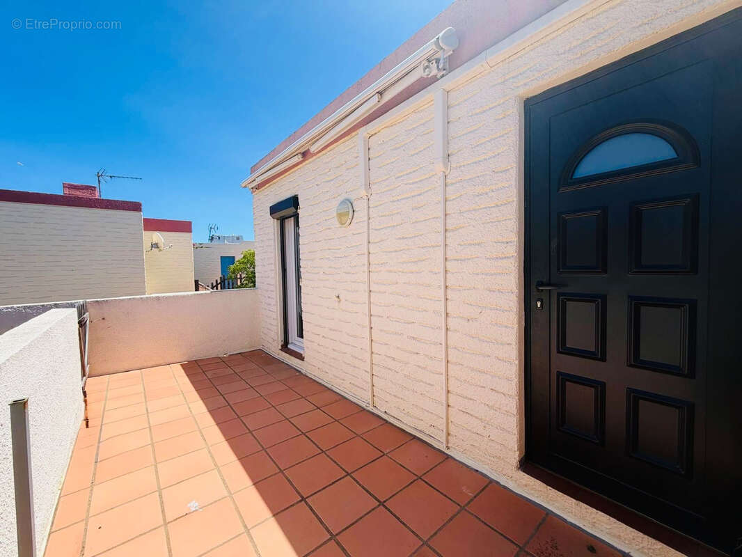 Le barcarès   appartement t3 avec vue dégagée, proche de la mer, avec parking privé - photo 7
