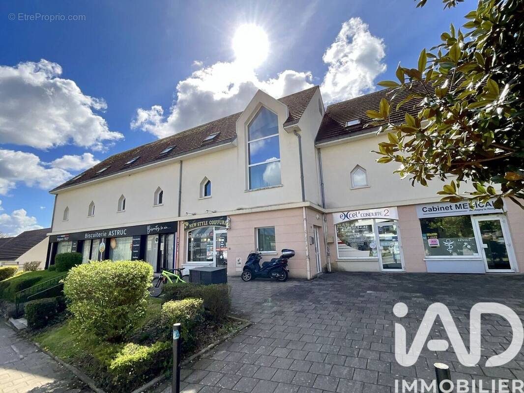 Photo 1 - Appartement à MAGNY-LE-HONGRE