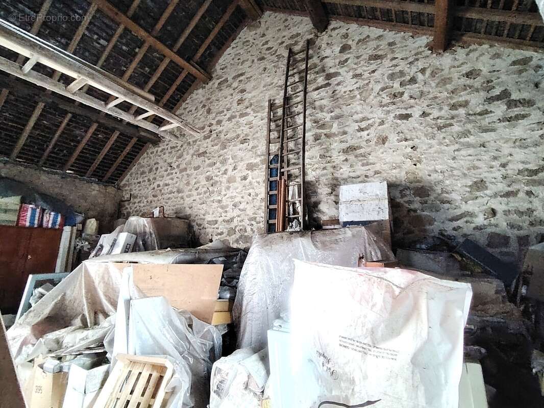 Maison à LA CHAPELLE-BALOUE