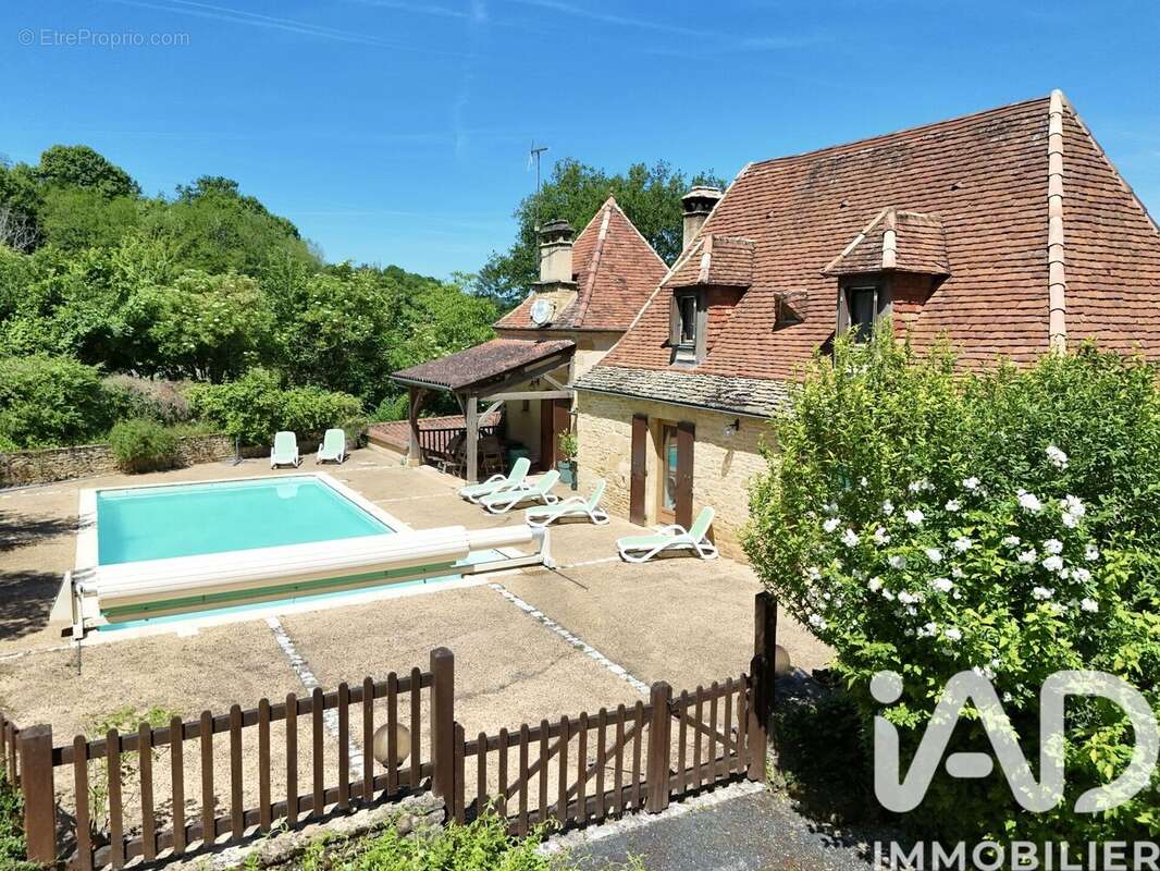 Maison 185 m² à Proissans  - photo 4