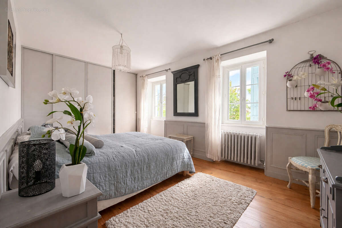 Maison à SAINTE-SOULLE