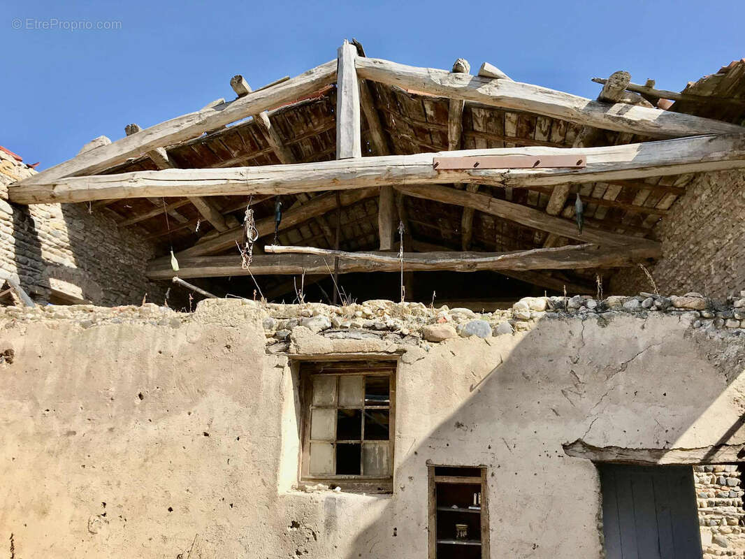 Maison à SAINT-GERMAIN-LEMBRON