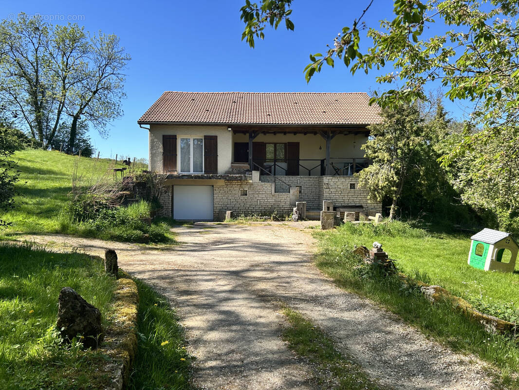 Maison à MONTBARD