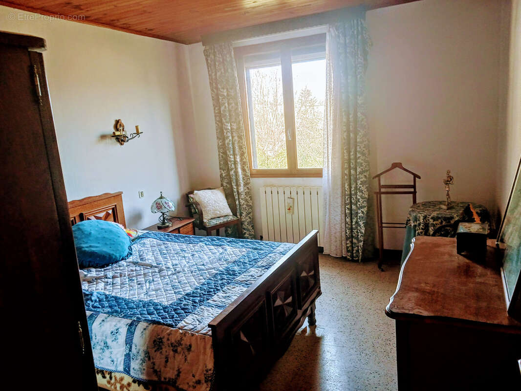 Maison à SAINT-PAUL-LE-JEUNE