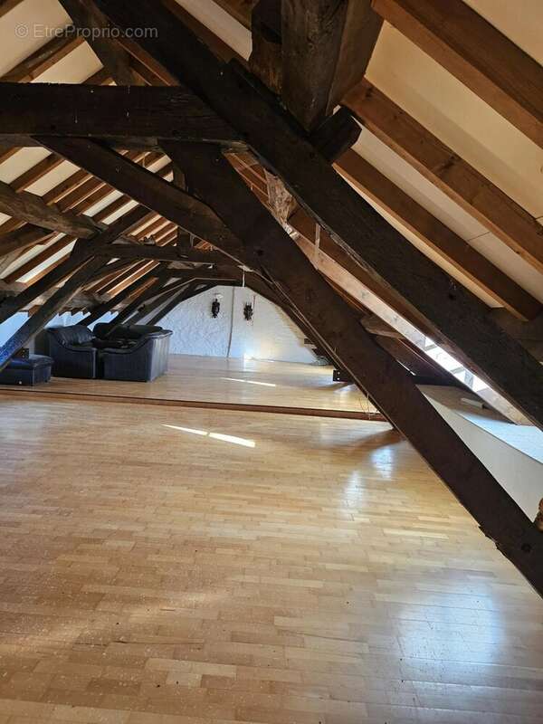 Maison à MOULINS-ENGILBERT