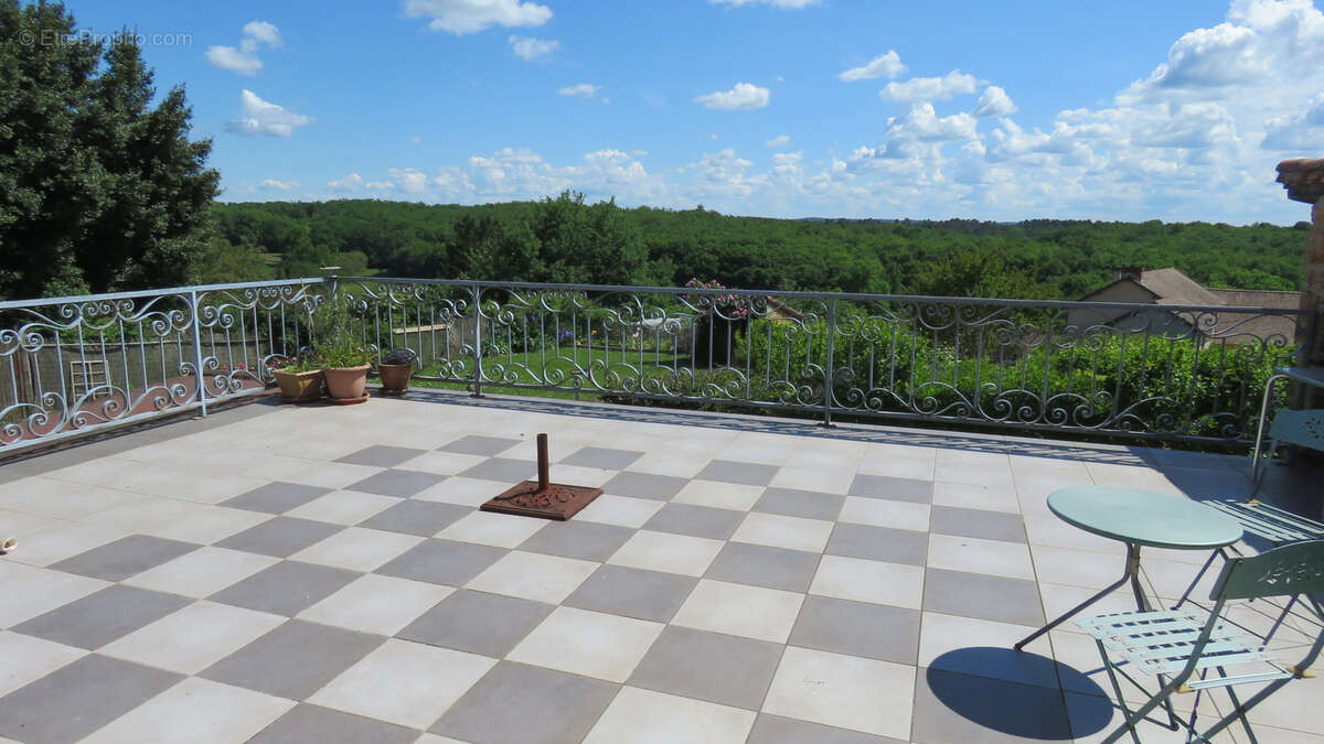 Maison à SAINT-JORY-LAS-BLOUX