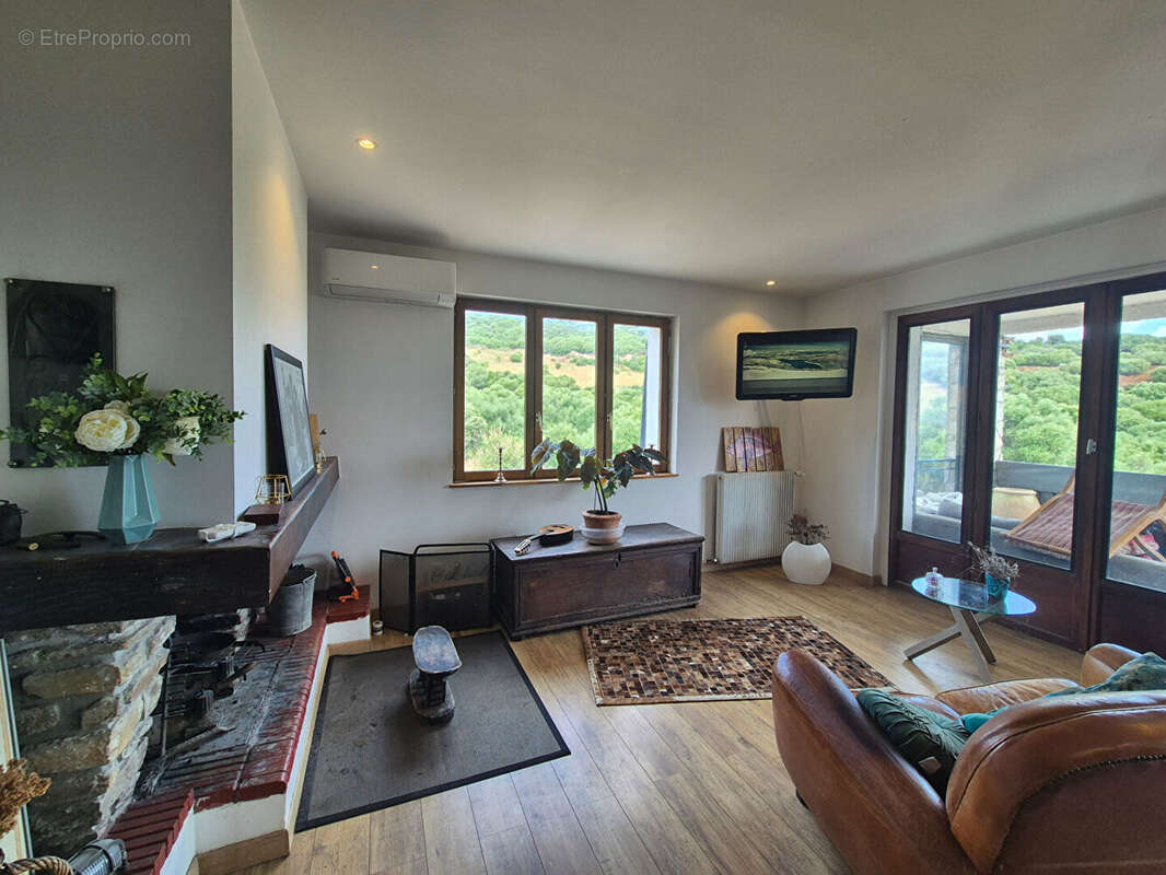 Maison à SANTO-PIETRO-DI-TENDA