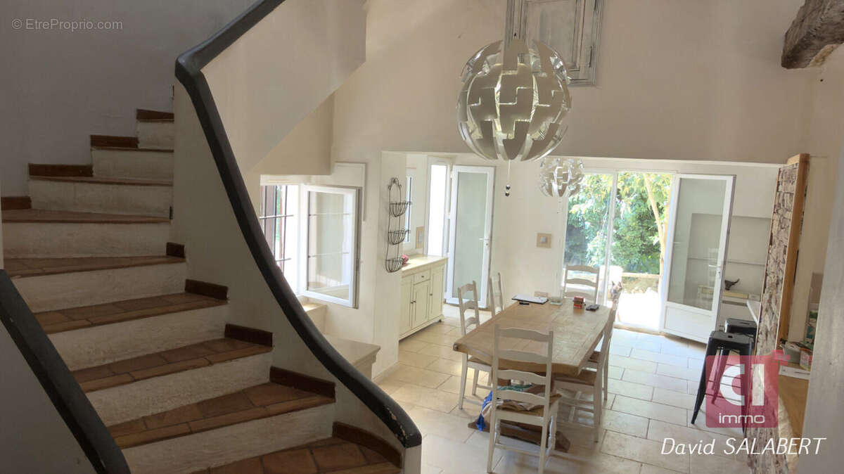 Maison d'exception à vendre à Brignoles - 7 pièces, piscine et grand terrain - photo 7