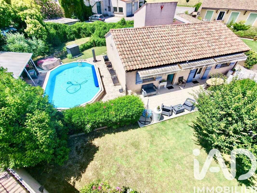 Maison 91 m² à Brignon  - photo 4