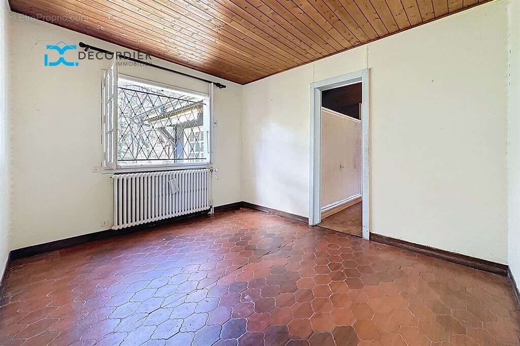 Lyaud - propriete 18 689 m² et maison de 180m2 - photo 12