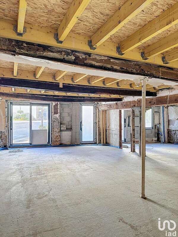 Photo 3 - Commerce à SAINT-ROMAIN-DE-POPEY