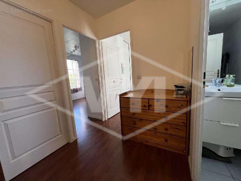 Maison à COMBS-LA-VILLE